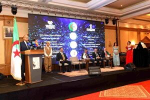 لحظات استثنائية في وهران
تتويج مدينة وهران بجائزة AFASU الذهبية كأفضل مدينة سياحية صاعدة في أفريقيا
وهران – الجزائر