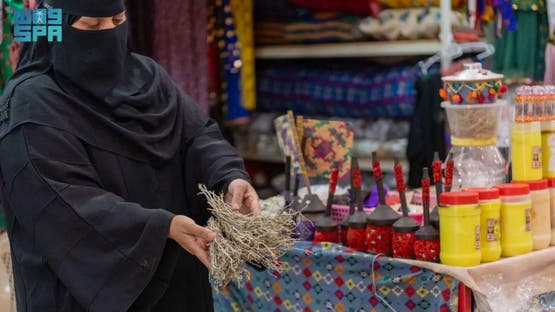 السوق الشعبية في عرعر.. مساحة نابضة بالحرف التقليدية والطابع العمراني المحلي