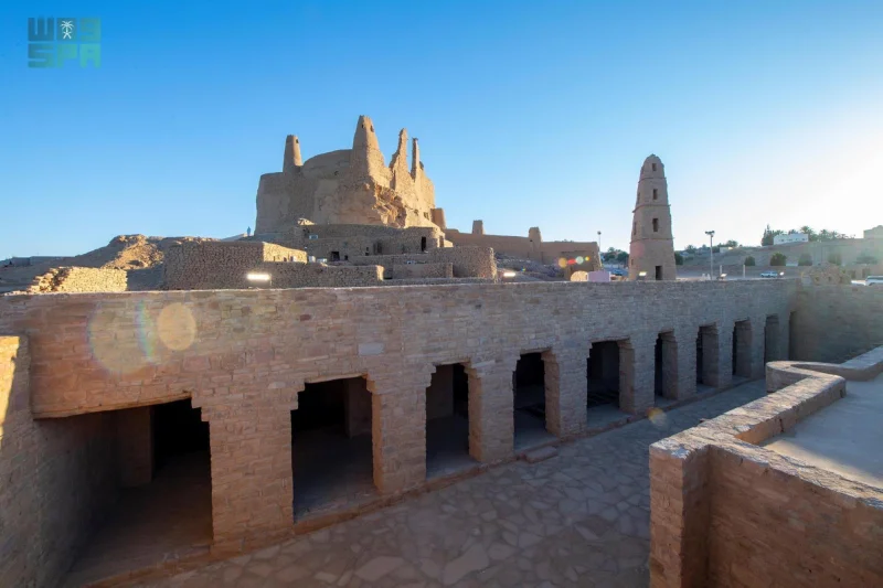 دومة الجندل تحتضن أول مئذنة في الإسلام مئذنة تاريخية تعكس بدايات عمارة المساجد