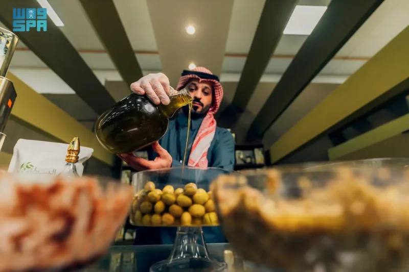 مهرجان زيتون الجوف يمزج التراث المحلي بالعروض العالمية بفعاليات متنوعة وعروض فلكلورية وأجود منتجات الزيتون